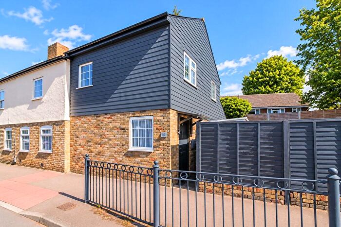 3 Bedroom Semi-Detached House For Sale In High Street, Baldock, SG7