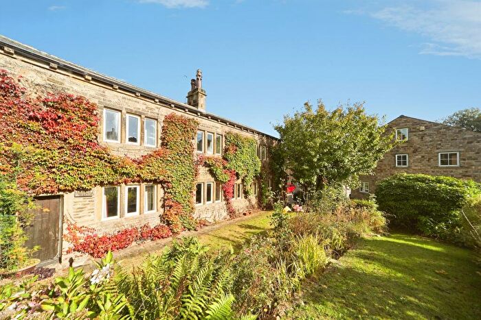 3 Bedroom Cottage For Sale In Goose Eye, Oakworth, Keighley, BD22