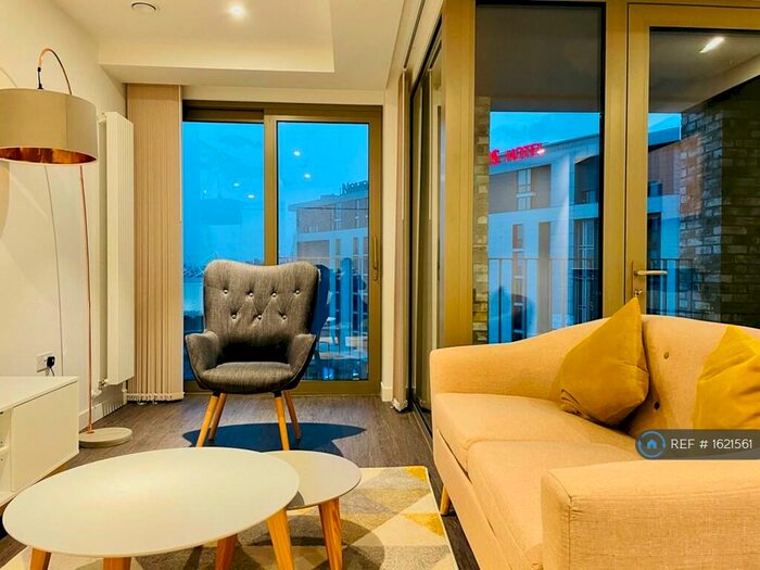 1 Bedroom Flat To Rent In Western Gateway, London, E16