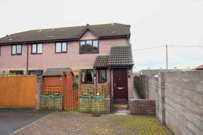 2 Bedroom Semi-Detached House To Rent In Weavers Court, Frome, BA11