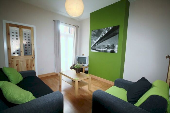 3 Bedroom Terraced House To Rent In Luther Street, West End, Leicester, LE3