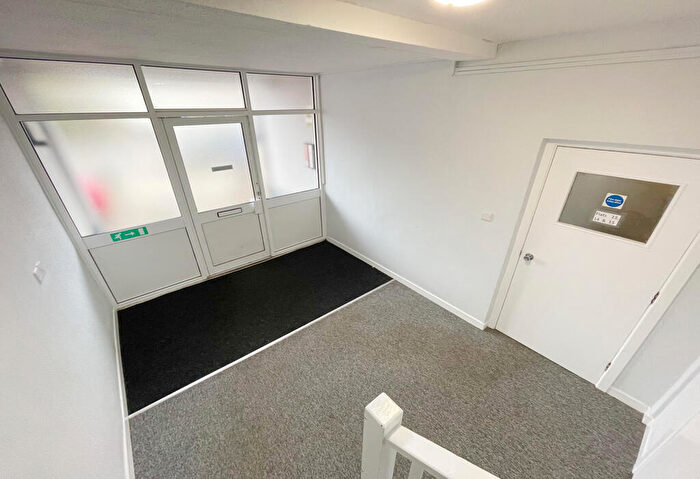 1 Bedroom Apartment For Sale In Caledonian Court, Bournemouth, Dorset, BH1