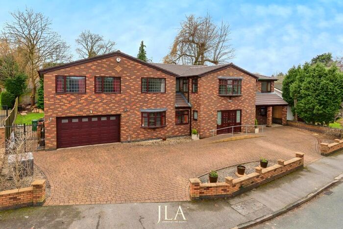 6 Bedroom Detached House To Rent In Ringers Close, Oadby, Leicester, LE2