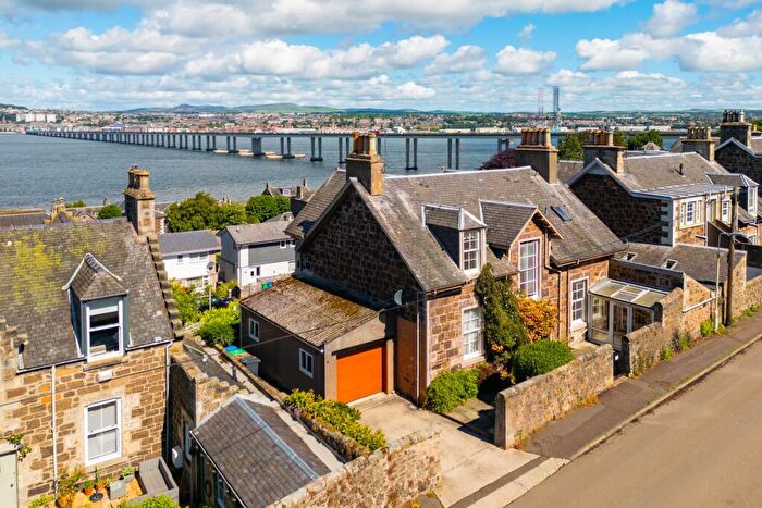 4 Bedroom House For Sale In Tay Terrace, Newport-On-Tay, DD6