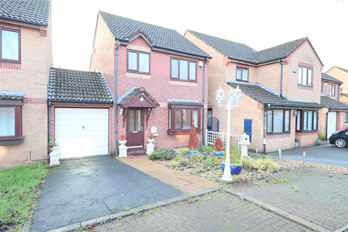 3 Bedroom Detached House For Sale In Howes Close, Barrs Court, Bristol, BS30