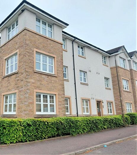 2 Bedroom Flat To Rent In Endrick Court, Larbert, FK5