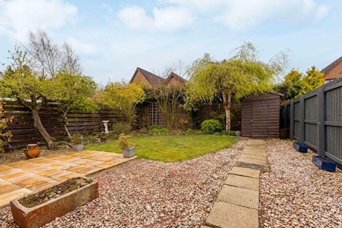 2 Bedroom Semi-Detached Bungalow For Sale In Kirkfield View, Livingston, EH54