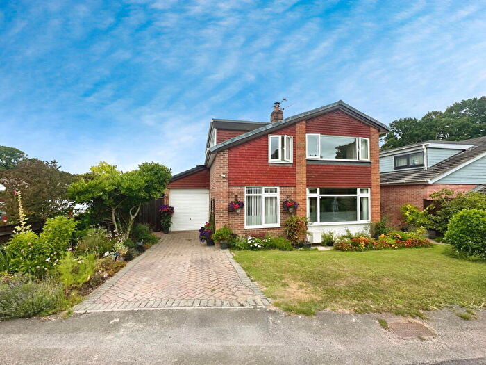 3 Bedroom Detached House For Sale In Curlew Close, Hythe, Southampton, SO45
