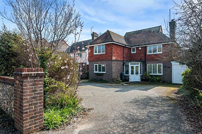 4 Bedroom Detached House For Sale In Sutton Road, Seaford, BN25