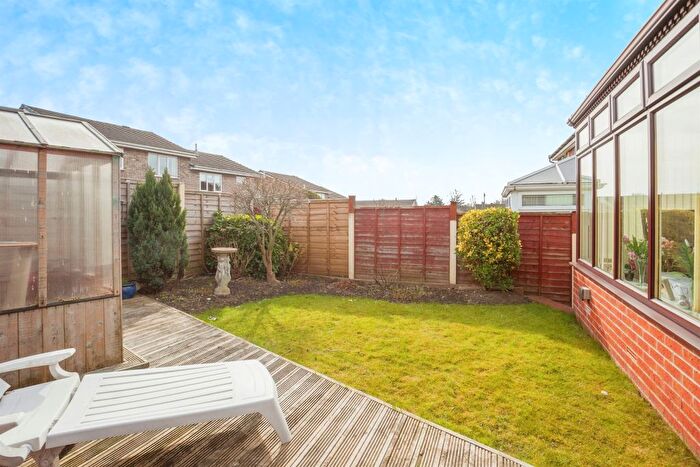2 Bedroom Detached Bungalow For Sale In Danella Crescent, Wrenthorpe, Wakefield, WF2