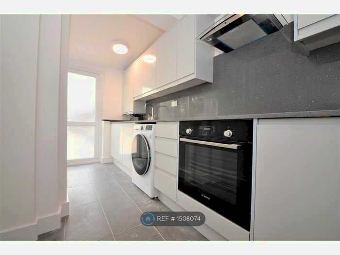 2 Bedroom Terraced House To Rent In Briar Close, London, N13