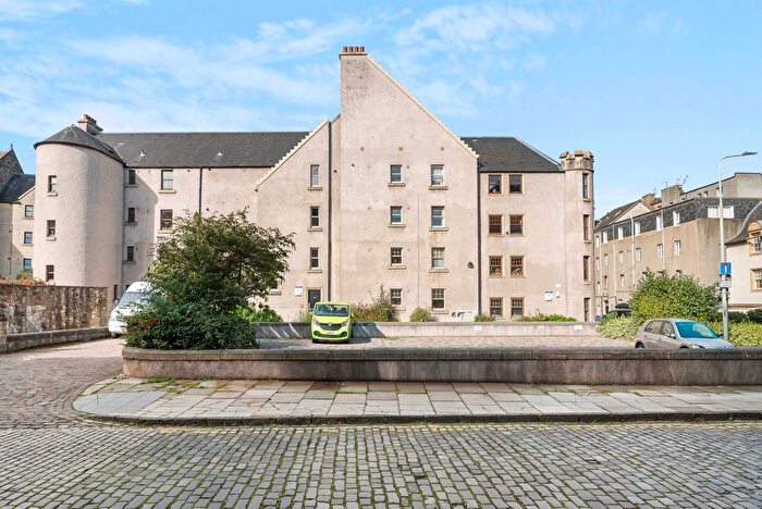 1 Bedroom Flat For Sale In Water Street, The Shore, Edinburgh, EH6