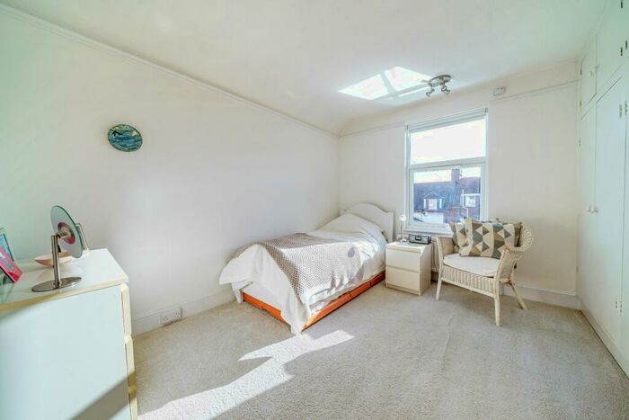 3 Bedroom Terraced House For Sale In Hillside Avenue, Exeter, EX4