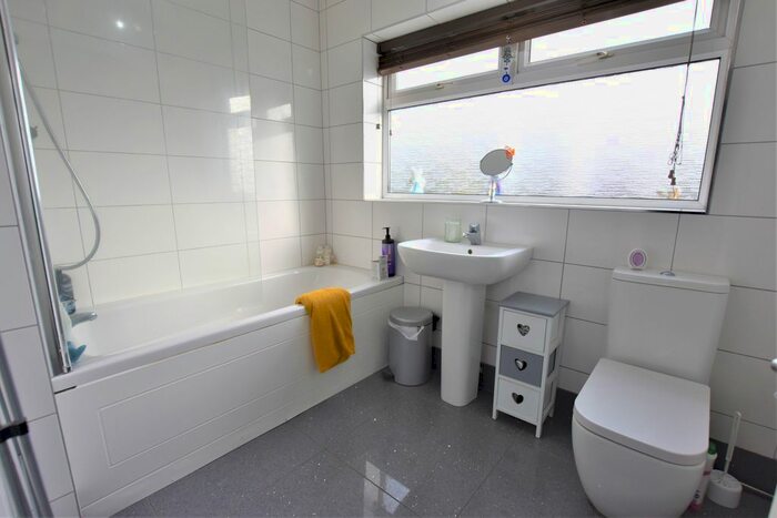 2 Bedroom End Of Terrace House To Rent In Fitzwilliam Street, Hoyland Common, Barnsley, S74