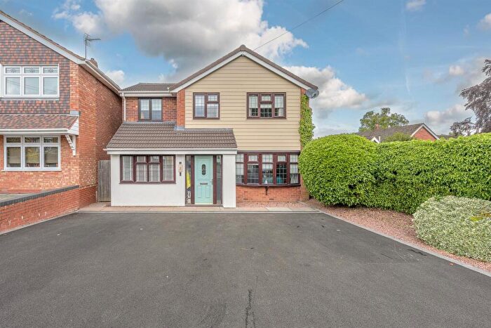 4 Bedroom Detached House For Sale In Prestwick Road, Kingswinford, DY6