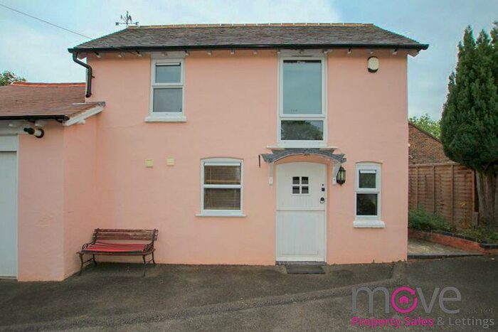 1 Bedroom Coach House To Rent In Kingscote Close, Gloucester, GL3