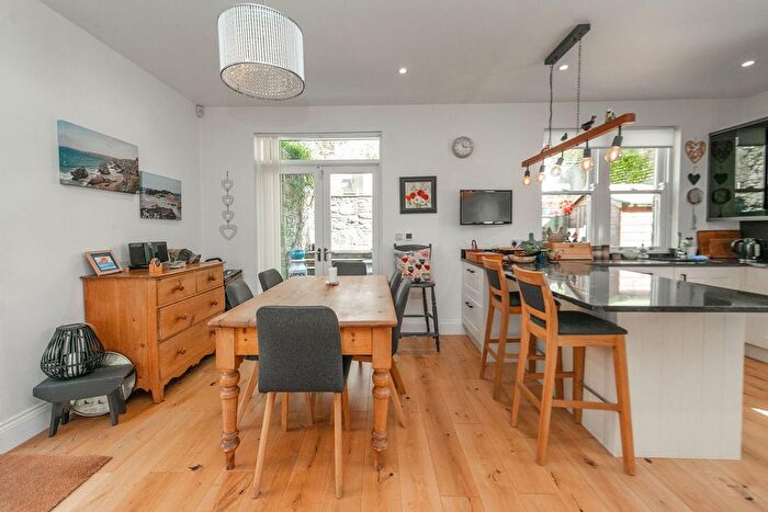 4 Bedroom Detached House For Sale In Osborne Road, Nether Edge, S11