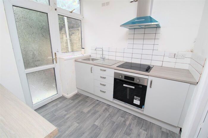 3 Bedroom Terraced House To Rent In Brithweunydd Road, Trealaw, Tonypandy, CF40