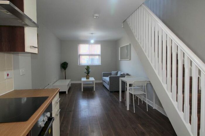2 Bedroom Flat To Rent In Cunliffe Court, Cunliffe Street, Preston, PR1