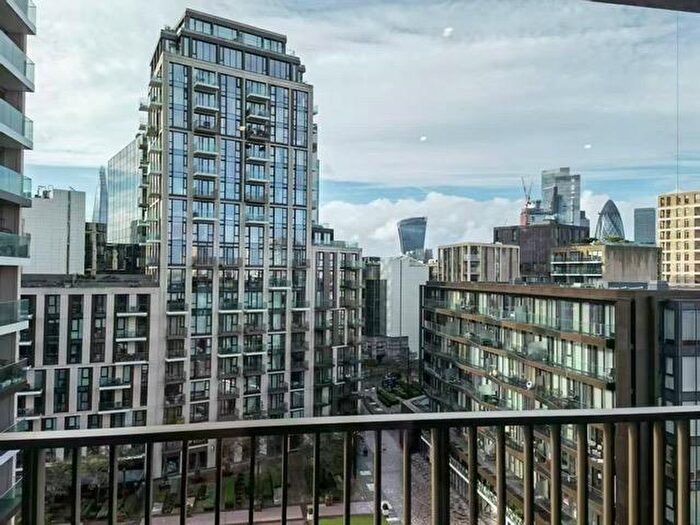 2 Bedroom Apartment To Rent In Merino Gardens, London Dock, E1W