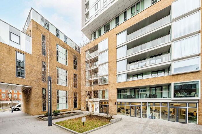 2 Bedroom Flat To Rent In Spectrum Way, London, SW18