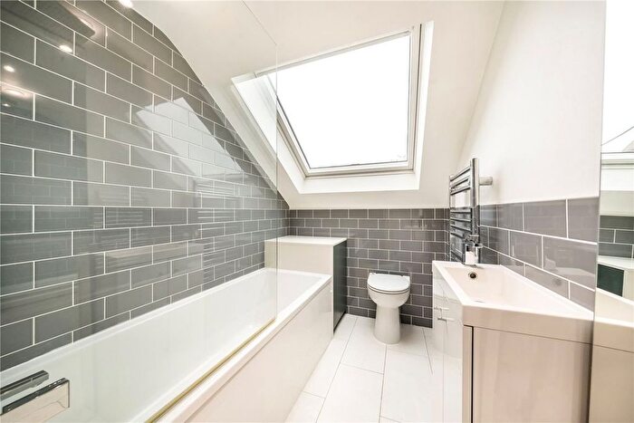 5 Bedroom Terraced House For Sale In Brudenell Road, London, SW17