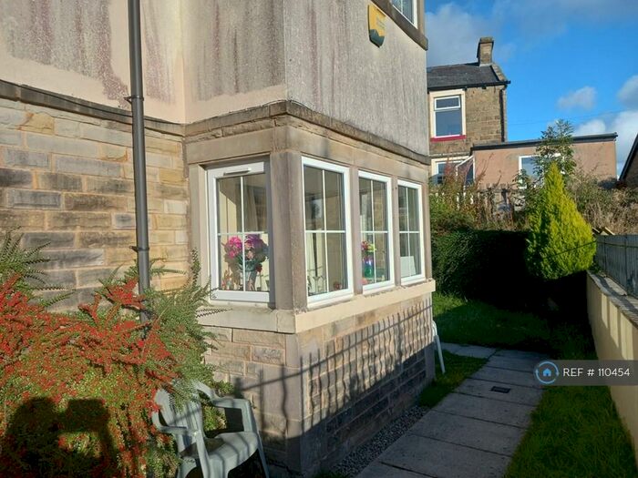 2 Bedroom Flat To Rent In Marsden Mews, Nelson, BB9