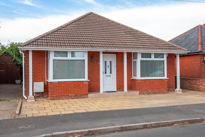 4 Bedroom Detached Bungalow For Sale In Mayfield Avenue, Totton, SO40