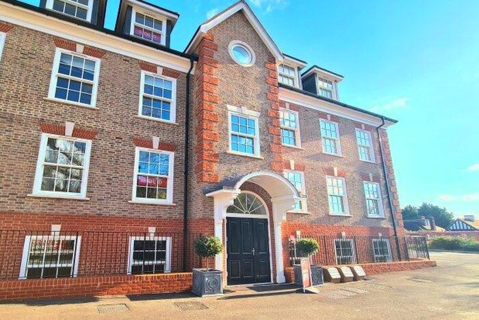 2 Bedroom Flat To Rent In York Rise, Orpington, BR6