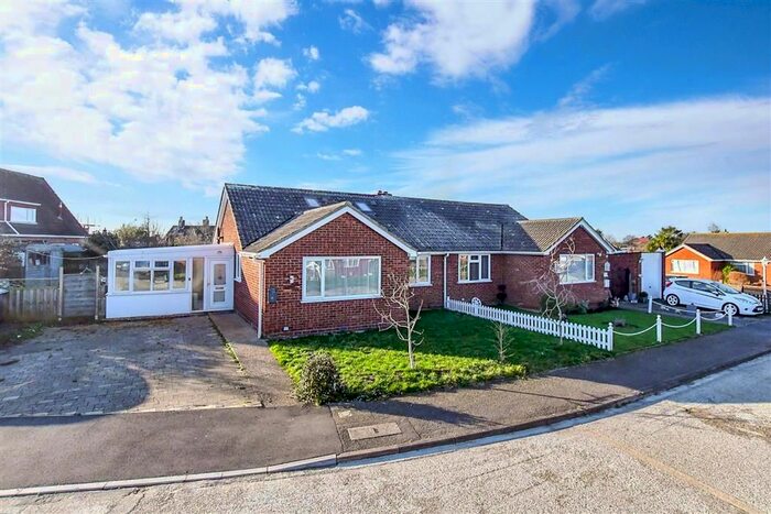 4 Bedroom Chalet For Sale In Orchard View, Ash, Canterbury, Kent, CT3