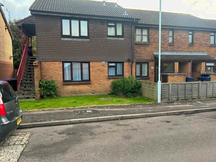 Studio To Rent In Friar Walk, Worthing, BN13