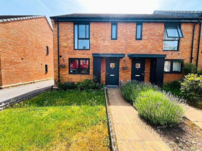 3 Bedroom End Of Terrace House To Rent In Divot Way, Basingstoke, Hampshire, RG24