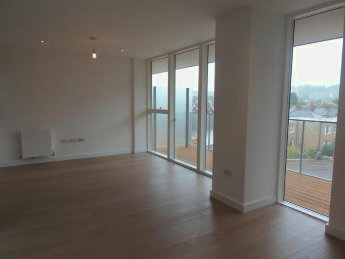 1 Bedroom Flat To Rent In River Gardens Walk, London, SE10