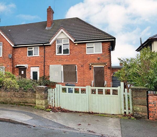 4 Bedroom End Terrace House For Sale In Ryle Street, Walsall, WS3