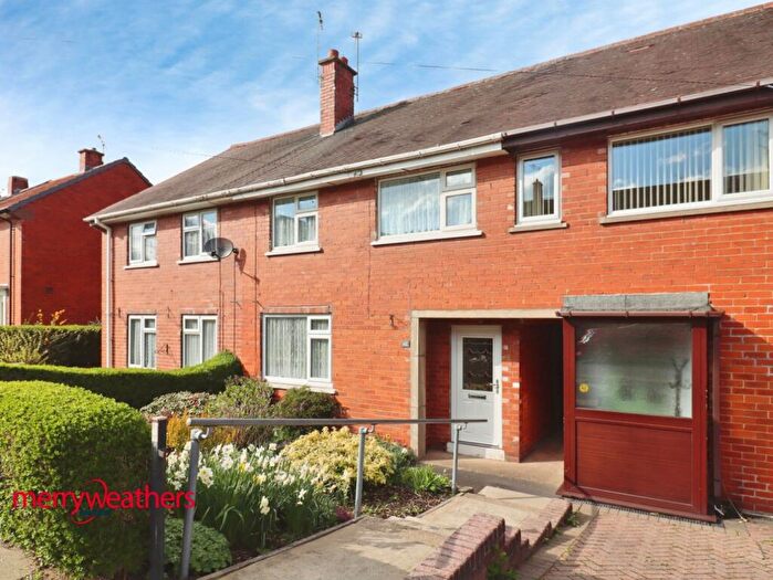 3 Bedroom Town House For Sale In Becket Crescent, Kimberworth Park, Rotherham., S61