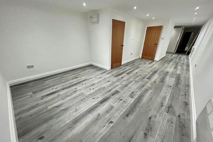 1 Bedroom Apartment For Sale In Burnage Lane, Burnage, M19