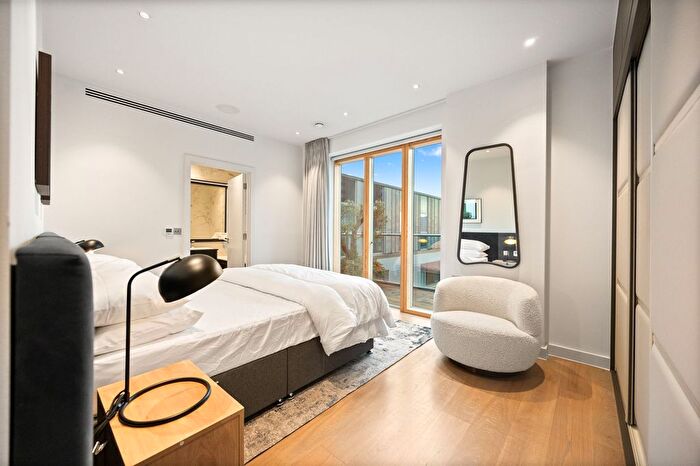 2 Bedroom Flat For Sale In Queens Park Place, Albert Road, NW6