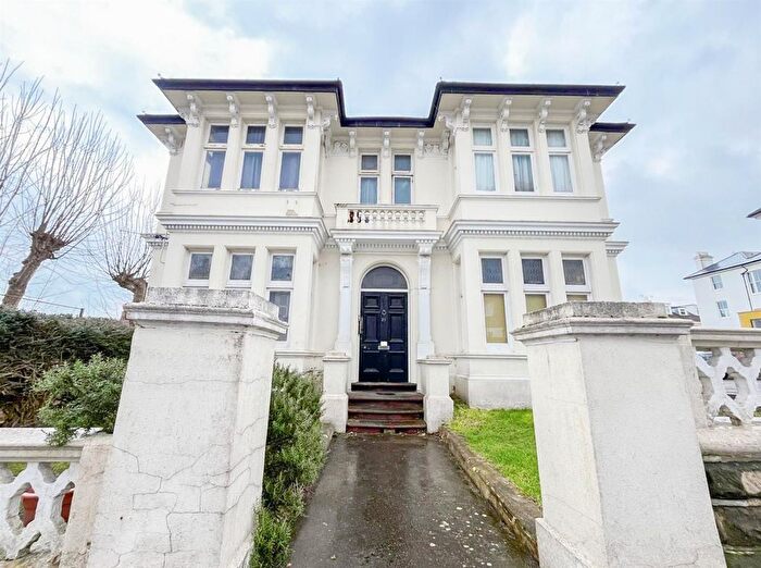 1 Bedroom Flat For Sale In Clyde Road, St Leonards, TN38