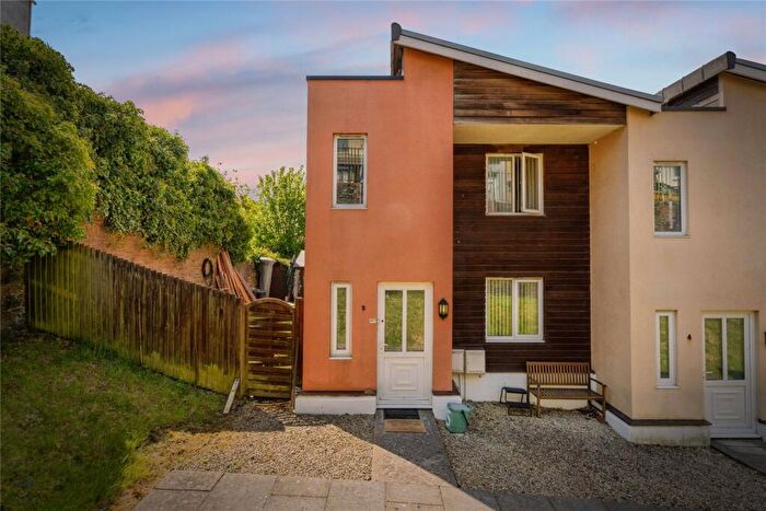 3 Bedroom End Of Terrace House For Sale In Kilvey Terrace, St. Thomas, Swansea, SA1