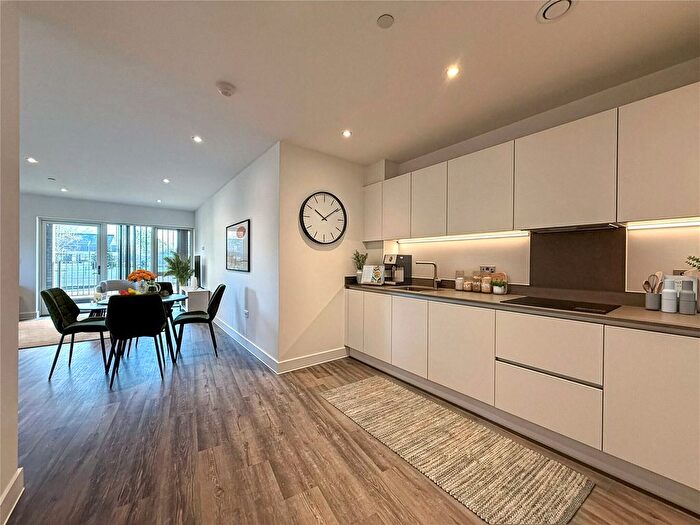 2 Bedroom Flat To Rent In Marleigh Avenue, Cambridge, Cambridgeshire, CB5