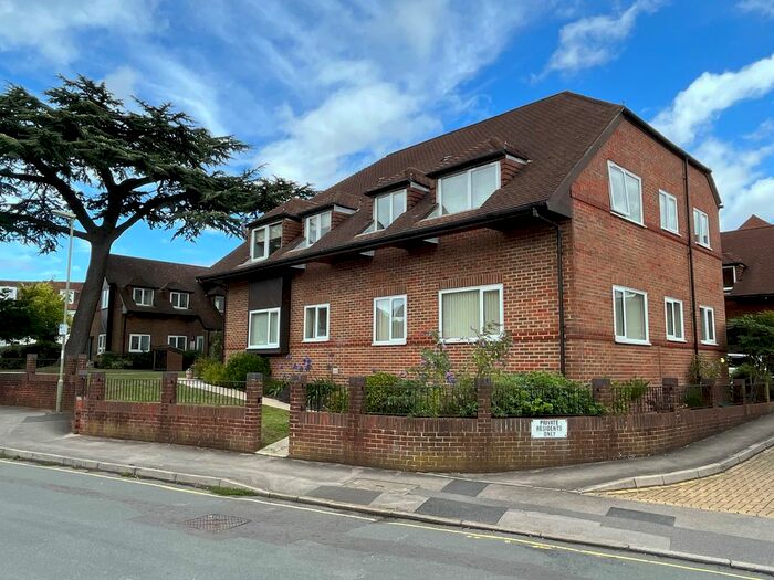 2 Bedroom Flat To Rent In Bath Lane, Fareham, PO16