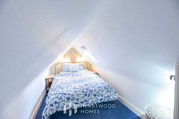 1 Bedroom Flat For Sale In London Road, St Albans, AL1
