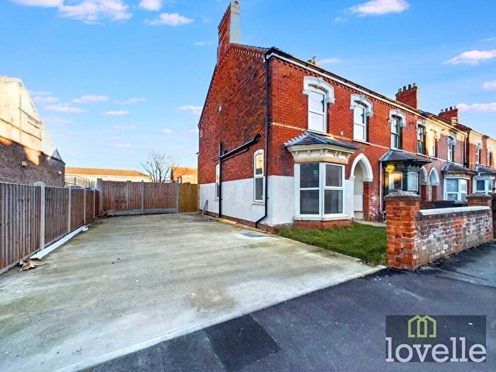 4 Bedroom End Of Terrace House For Sale In George Street, Mablethorpe, Lincolnshire, LN12