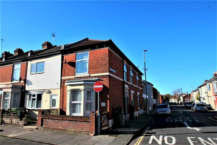 3 Bedroom Terraced House To Rent In Twyford Avenue, PO2