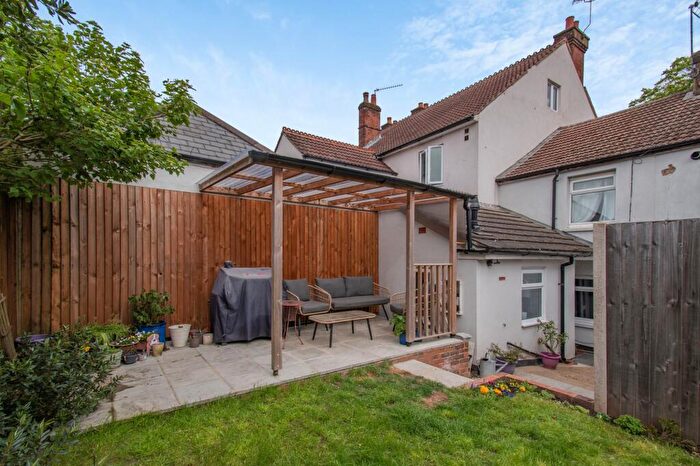 1 Bedroom Ground Maisonette For Sale In Church Lane East, Aldershot, GU11
