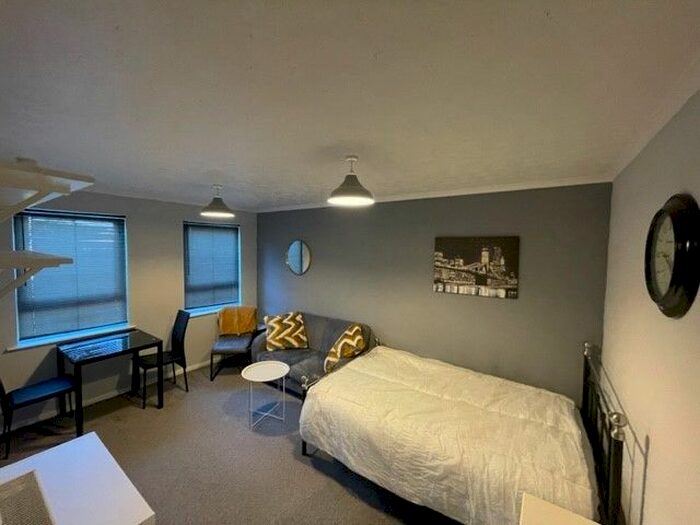 Studio To Rent In Culver Rise, Chelmsford, CM3