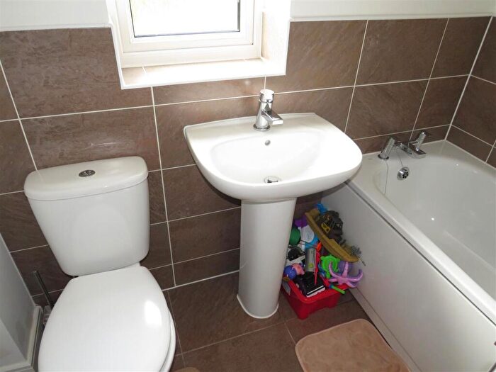 3 Bedroom Detached House For Sale In Jura Way, Smithswood, Birmingham, B36