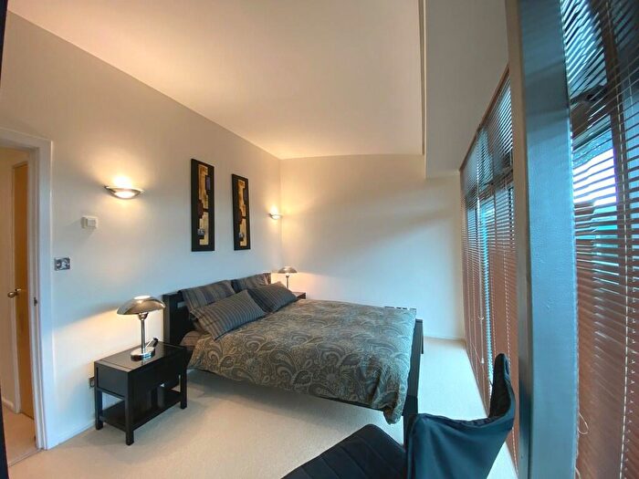 2 Bedroom Apartment To Rent In New Hampton Lofts, Great Hampton Street, B18