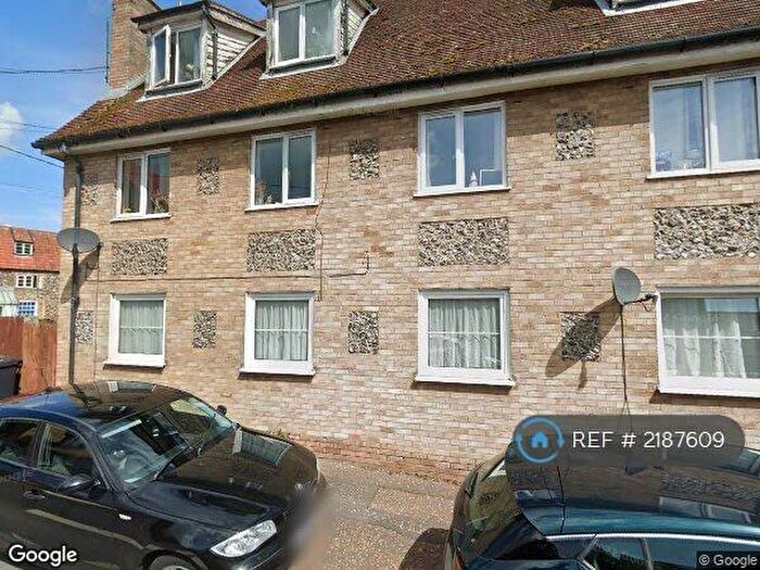 3 Bedroom Flat To Rent In Dial House, Thetford, IP24