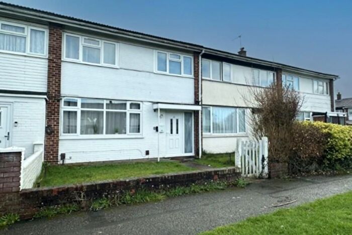 3 Bedroom Terraced House For Sale In Langley, Berkshire, Langley, SL3